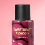 BRUMA CORPORAL FEMENINO LONKOOM SWEETHEART ASSASSIN 250ML - Imagen 2