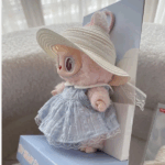 LLAVERO JUVENIL POP MART POPLAND LABUBU MOKOKO THE BLUE DIAMOND - Imagen 4