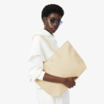 BOLSO DE HOMBRO FEMENINO LACOSTE L.12.12 CONCEPT YELLOW - Imagen 6