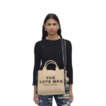 BOLSO DE MANO FEMENINO MARC JACOBS TOTE THE JACQUARD M WARM SAND - Imagen 8