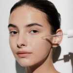 SÉRUM FACIAL SKIN1004 MADAGASCAR CENTELLA TONE BRIGHTENING CAPSULE AMPOULE 50ML - Imagen 6