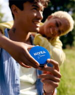 CREMA HIDRATANTE NIVEA CREME 150ML - Imagen 6