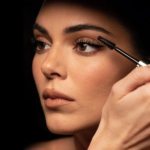 MÁSCARA DE PESTAÑA L'ORÉAL VOLUMINOUS PANORAMA WASHABLE BLACK - Imagen 6