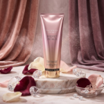 LOCIÓN CORPORAL VICTORIA'S SECRET VELVET PETALS 236ML - Imagen 4