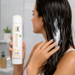ACONDICIONADOR CAPILAR MOISTURIZING GKHAIR COLOR PROTECTION 300ML - Imagen 2